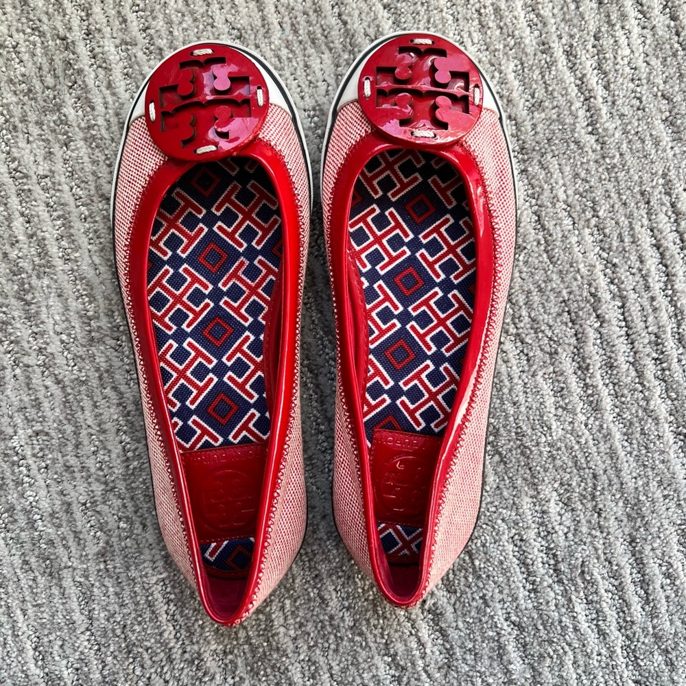 Brand new Tory Burch Channing sneakers (flats) in red and white. US size 6